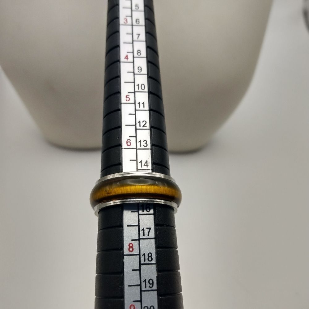 Amber toned modern ring‎ size 7